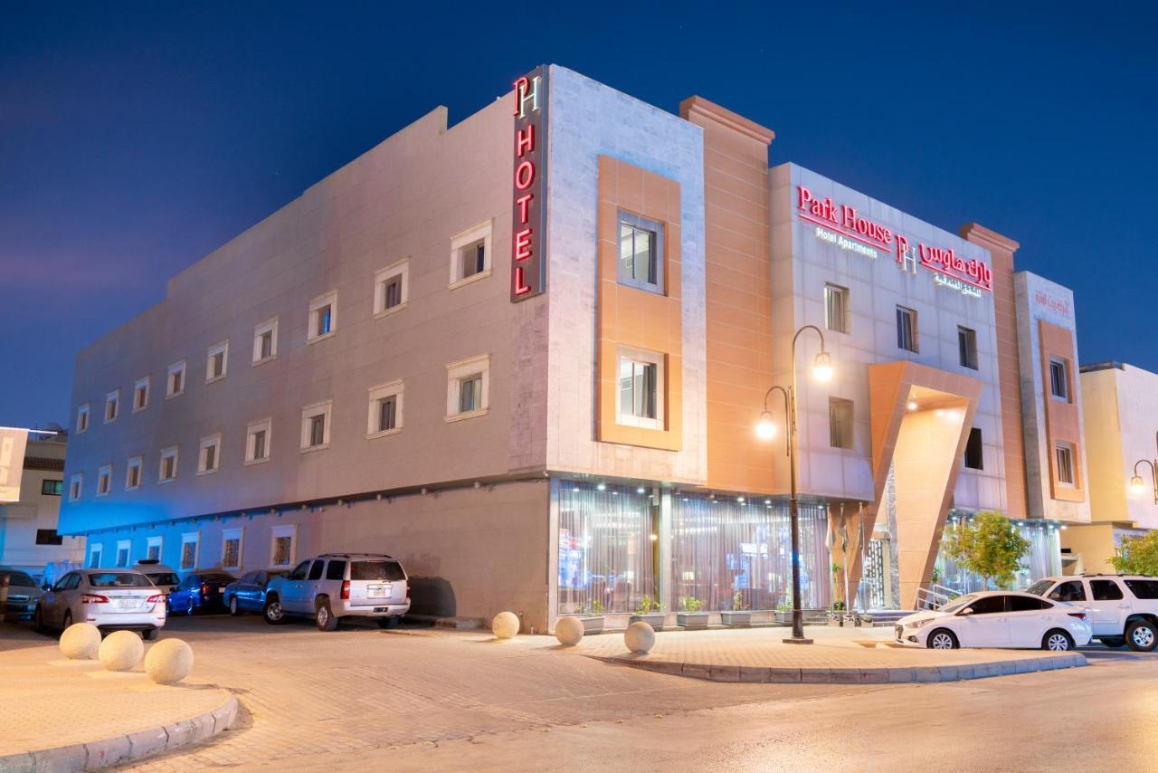Aparthotel Park House 3*