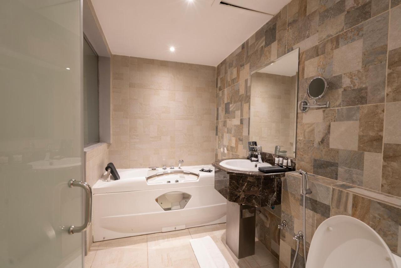 Park House 3*
